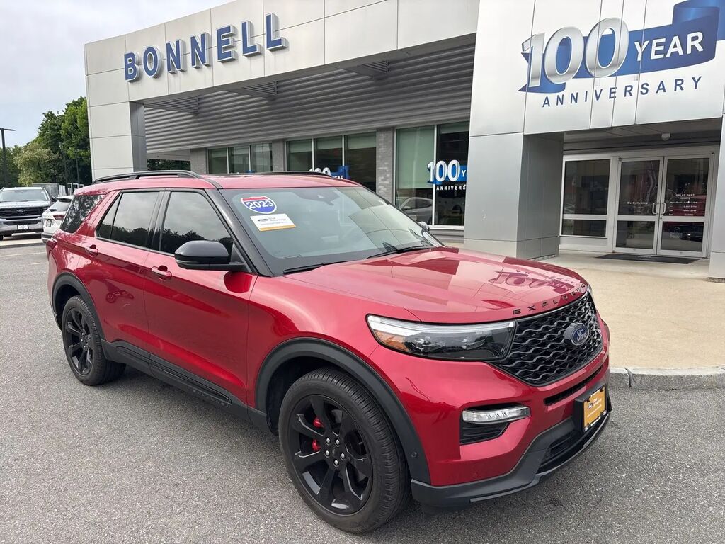 2023 Ford Explorer ST — photo 1 of 13