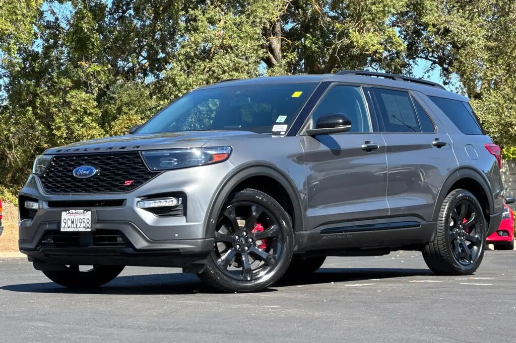 2022 Ford Explorer ST — photo 1 of 13