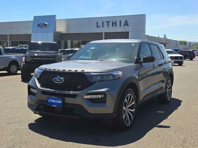 2022 Ford Explorer ST