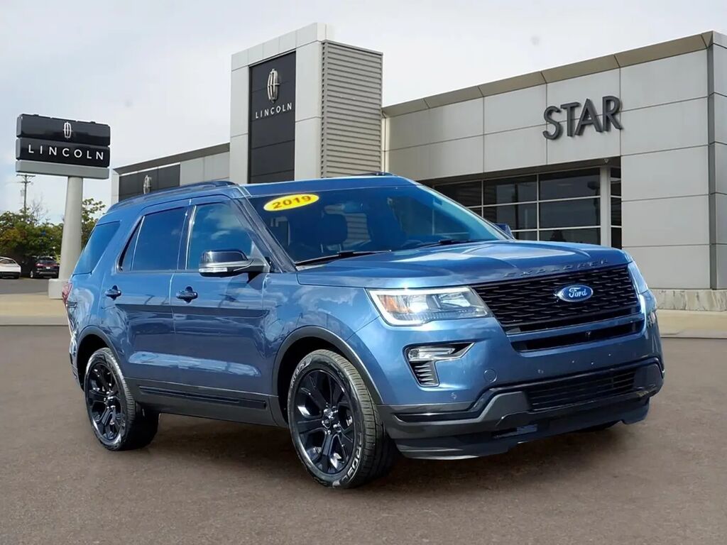2019 Ford Explorer Sport — photo 1 of 13
