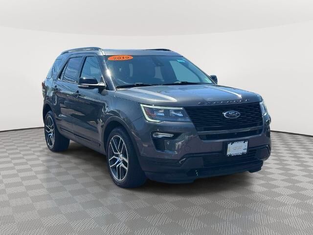 2019 Ford Explorer Sport — photo 1 of 13