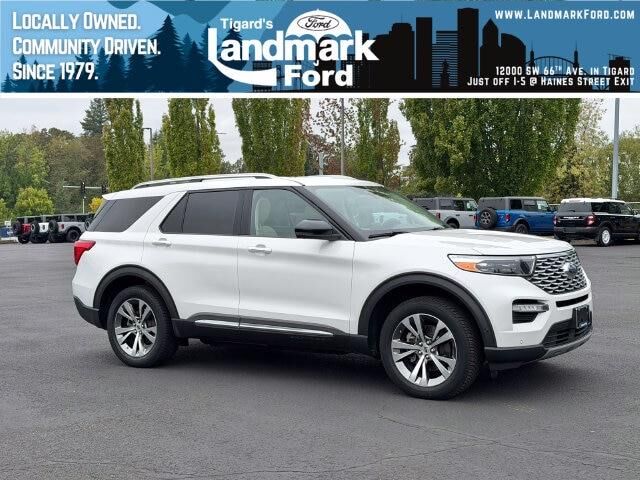 2020 Ford Explorer Platinum — photo 1 of 13