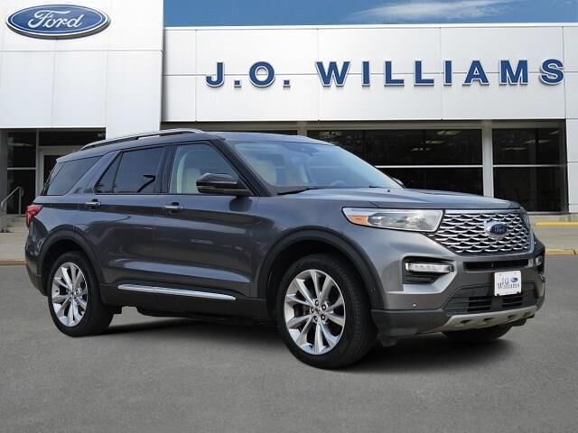 2022 Ford Explorer Platinum — photo 1 of 13