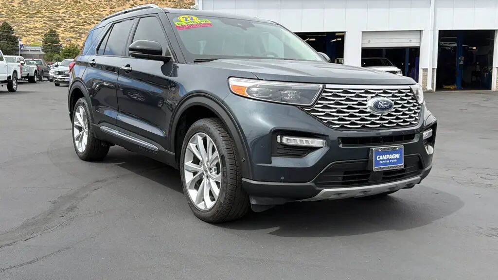 2022 Ford Explorer Platinum — photo 1 of 13