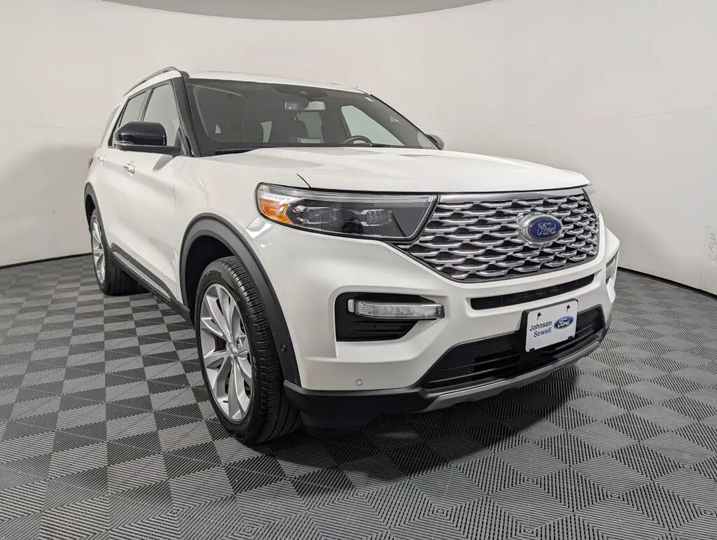 2023 Ford Explorer Platinum — photo 1 of 19