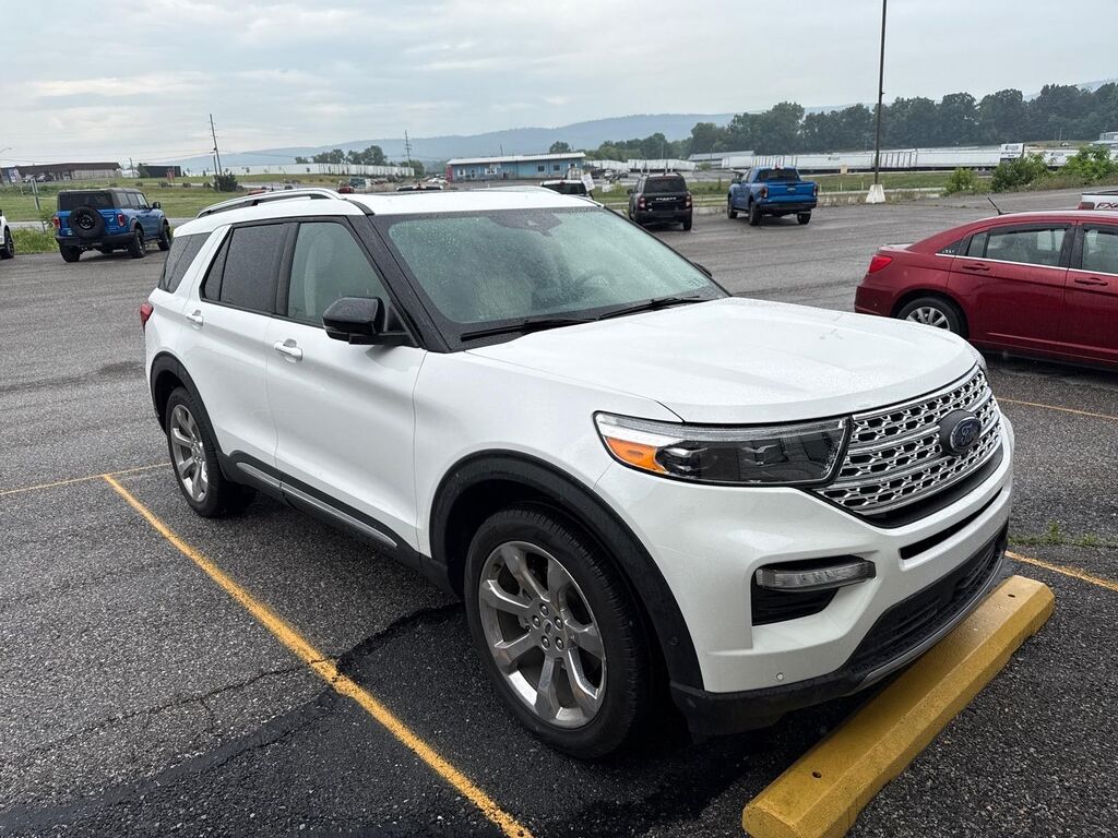 2020 Ford Explorer Platinum — photo 1 of 13