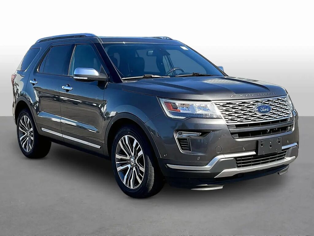 2019 Ford Explorer Platinum — photo 1 of 13