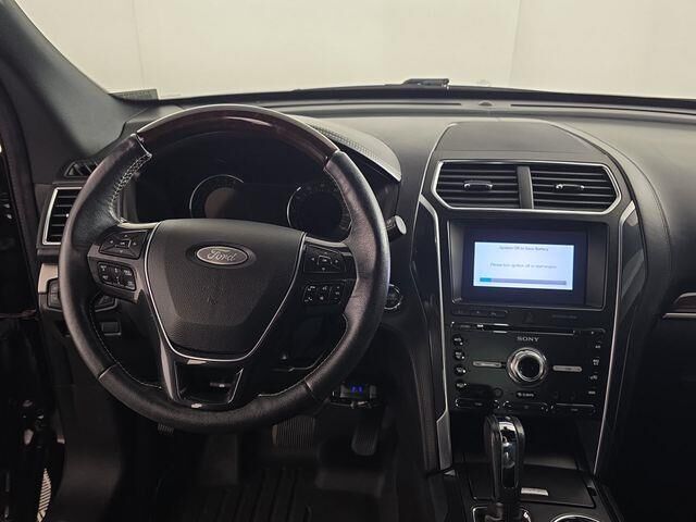 2018 Ford Explorer Platinum — photo 1 of 1