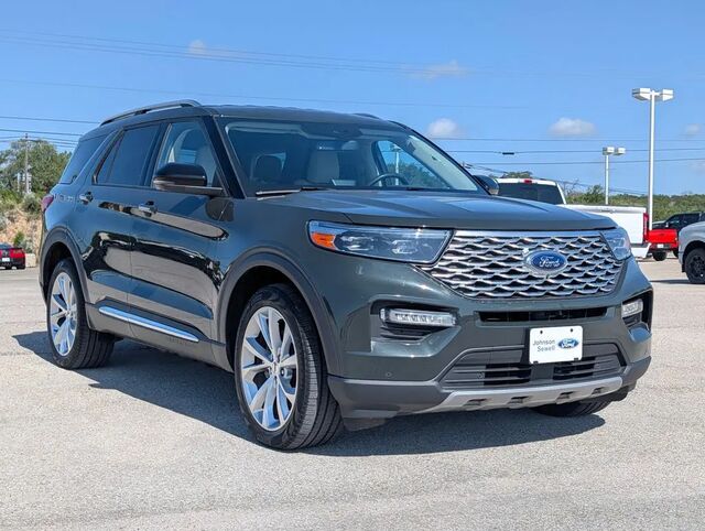 2022 Ford Explorer Hybrid Platinum