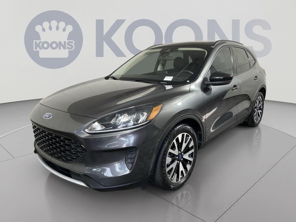 2020 Ford Escape Hybrid SE Sport — photo 1 of 1