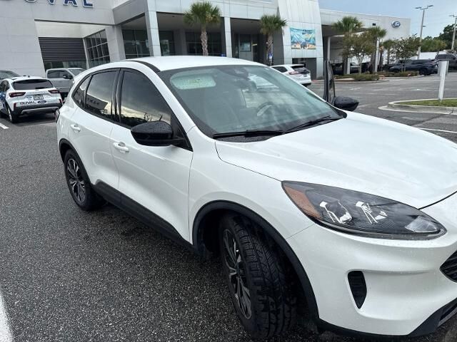 2021 Ford Escape Hybrid SE