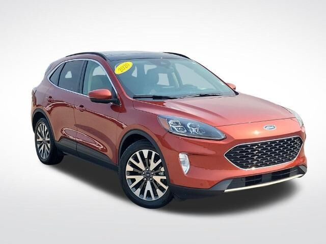 2020 Ford Escape Hybrid Titanium
