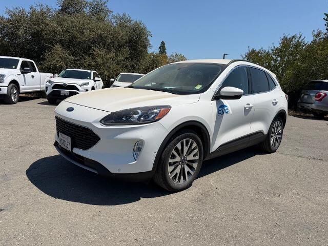 2020 Ford Escape Hybrid Titanium