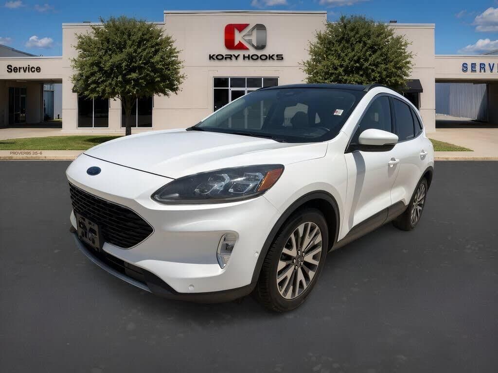 2020 Ford Escape Hybrid Titanium — photo 1 of 1