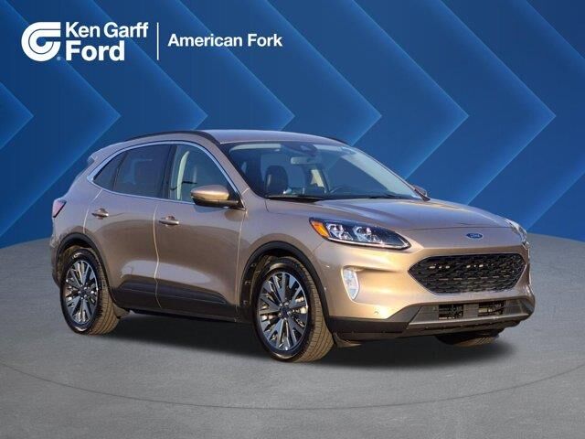 2020 Ford Escape Hybrid Titanium