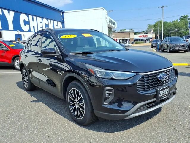2023 Ford Escape Plug-In Hybrid Base