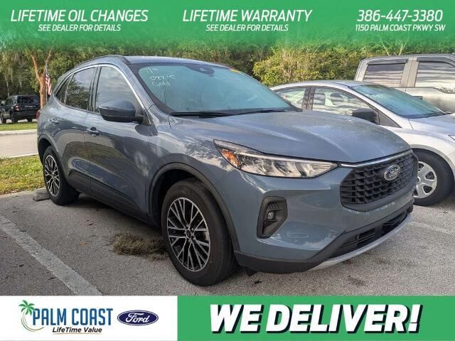 2023 Ford Escape Plug-In Hybrid Base
