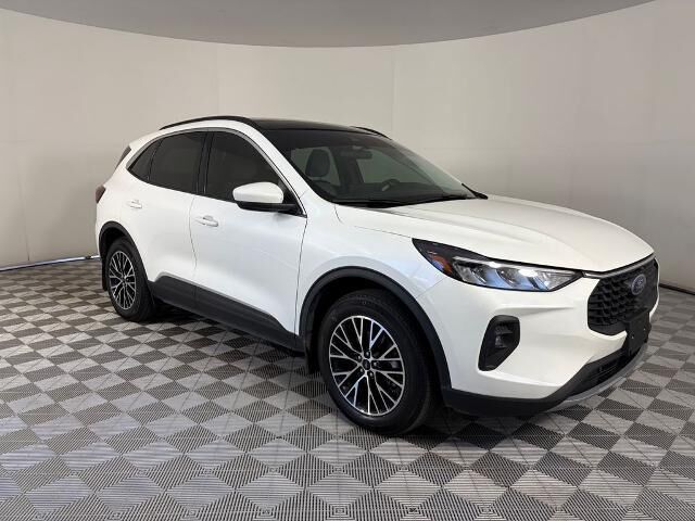 2023 Ford Escape Plug-In Hybrid Base