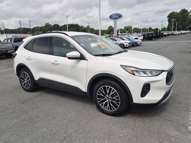 2023 Ford Escape Plug-In Hybrid Base — photo 1 of 13