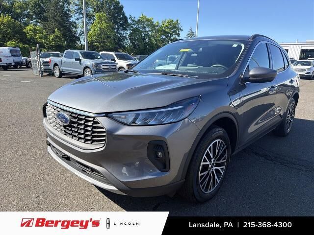 2025 Ford Escape Plug-In Hybrid PHEV