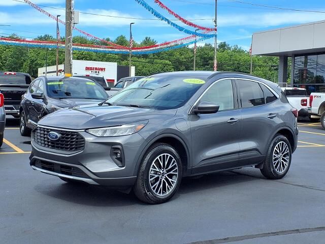2023 Ford Escape Plug-In Hybrid Base