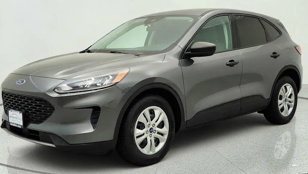 2022 Ford Escape S — photo 1 of 13