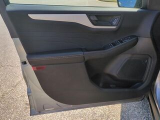 2022 Ford Escape S