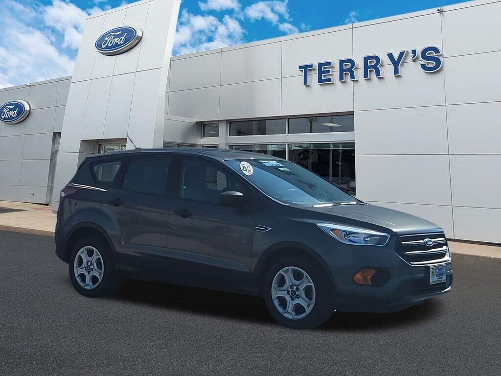 2017 Ford Escape S — photo 1 of 1