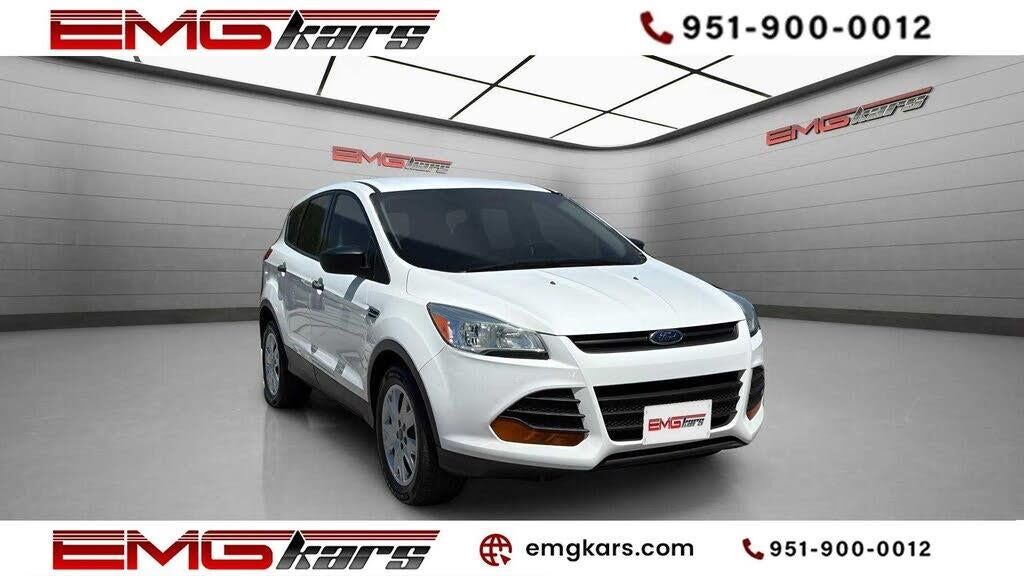 2016 Ford Escape S — photo 1 of 1
