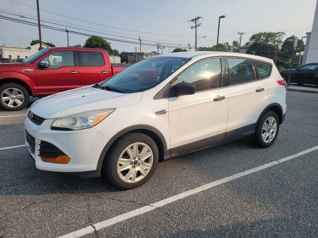 2014 Ford Escape S
