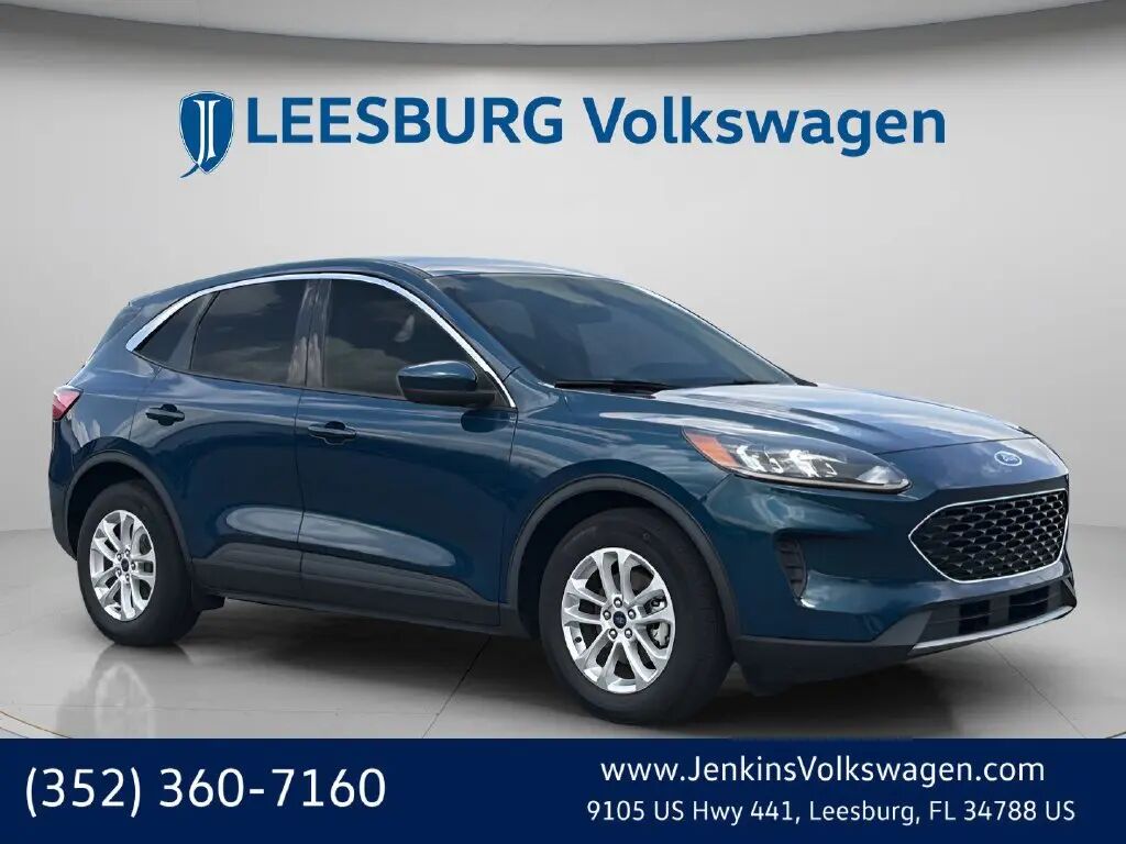2020 Ford Escape SE — photo 1 of 13