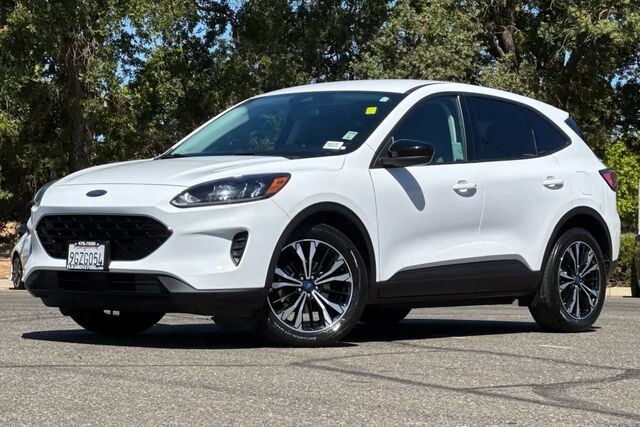 2022 Ford Escape SE