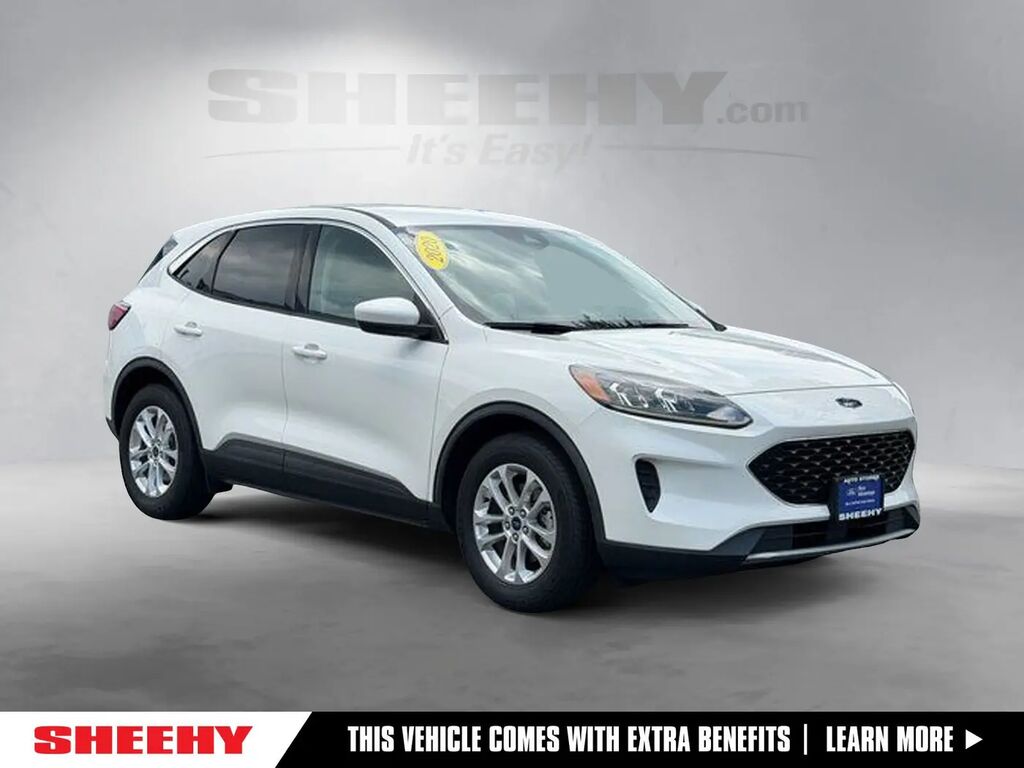 2020 Ford Escape SE — photo 1 of 10