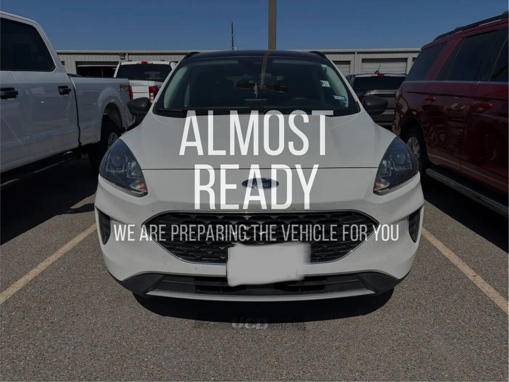 2022 Ford Escape SE — photo 1 of 5