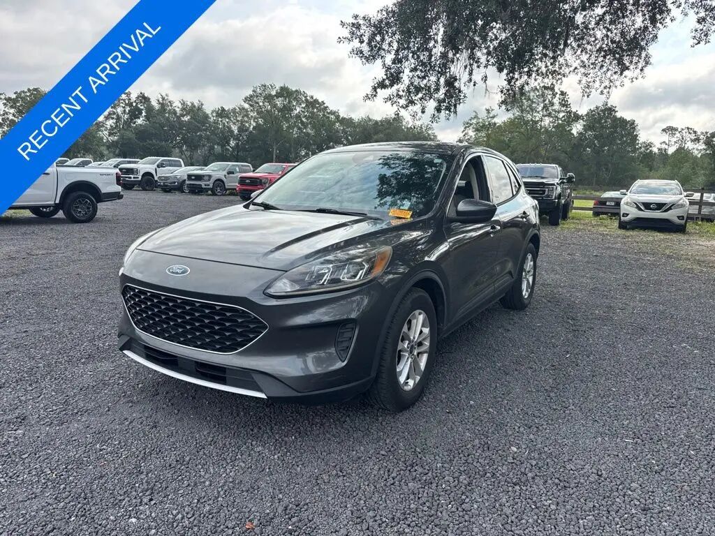 2020 Ford Escape SE — photo 1 of 39