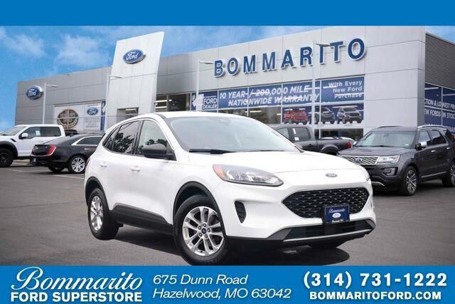 2022 Ford Escape SE — photo 1 of 13