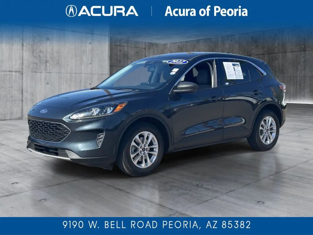 2022 Ford Escape SE — photo 1 of 13