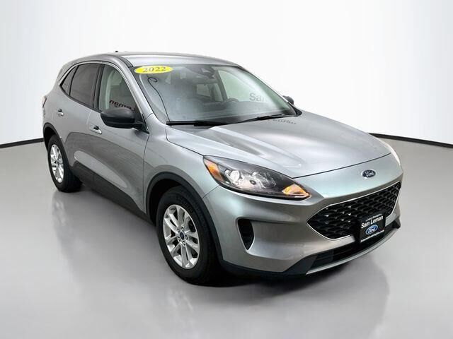 2022 Ford Escape SE — photo 1 of 13