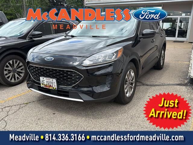 2020 Ford Escape SE