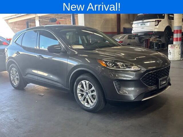 2020 Ford Escape SE