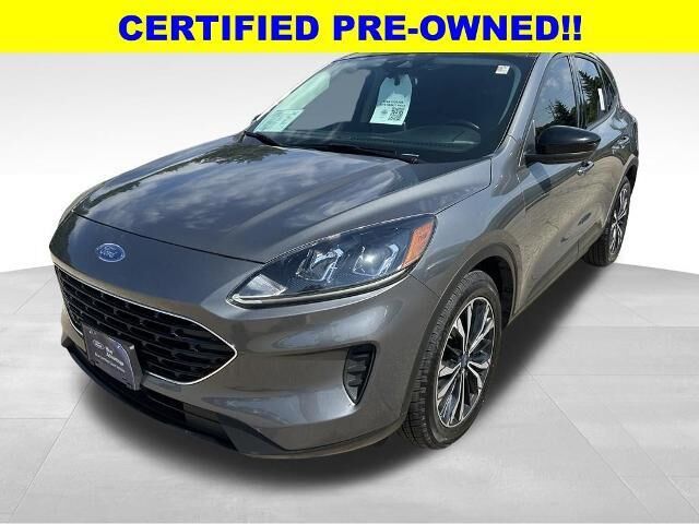 2022 Ford Escape SE
