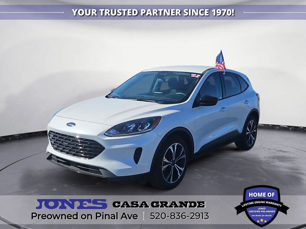2022 Ford Escape SE — photo 1 of 13
