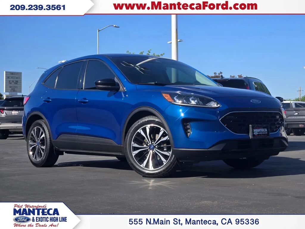 2022 Ford Escape SE — photo 1 of 13