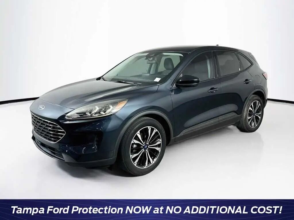 2022 Ford Escape SE — photo 1 of 13