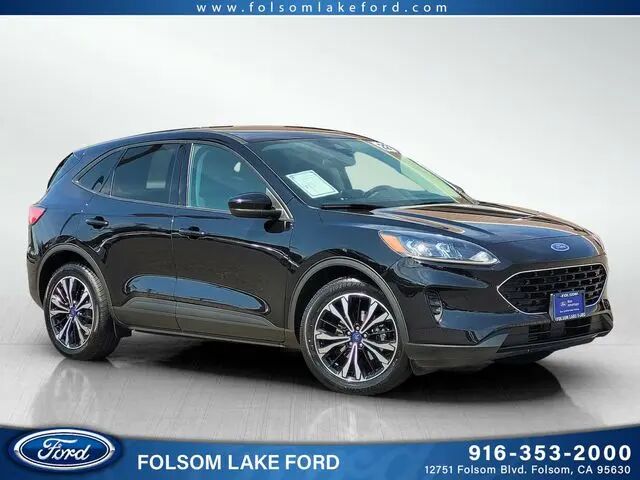 2022 Ford Escape SE — photo 1 of 12