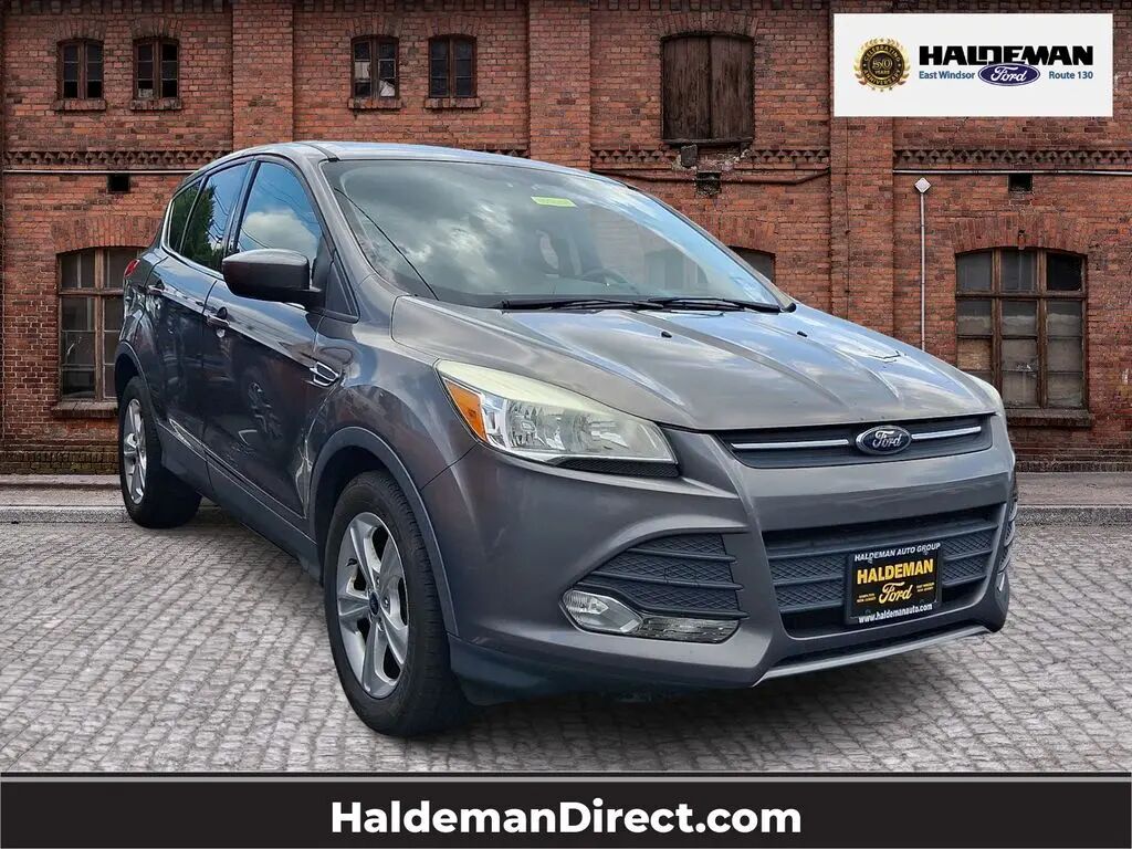 2014 Ford Escape SE — photo 1 of 10