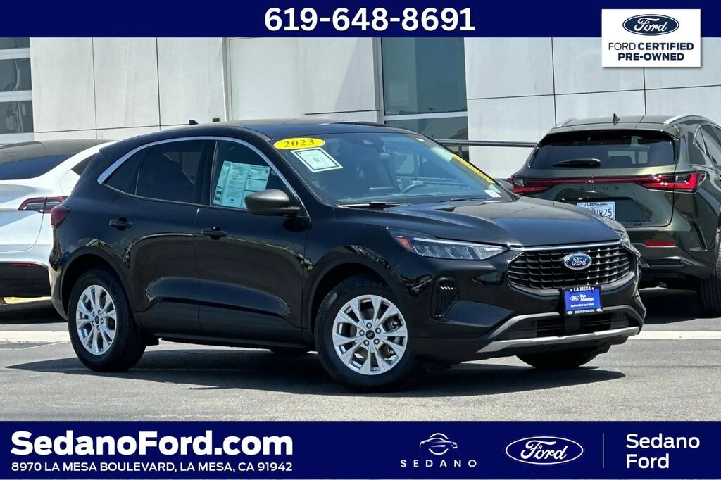 2023 Ford Escape Active — photo 1 of 13