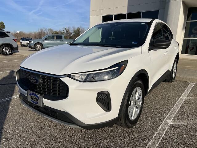 2024 Ford Escape Active — photo 1 of 11