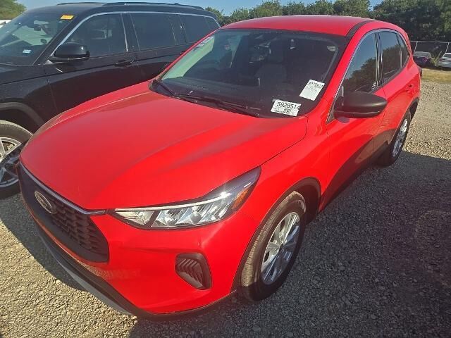 2024 Ford Escape Active — photo 1 of 13