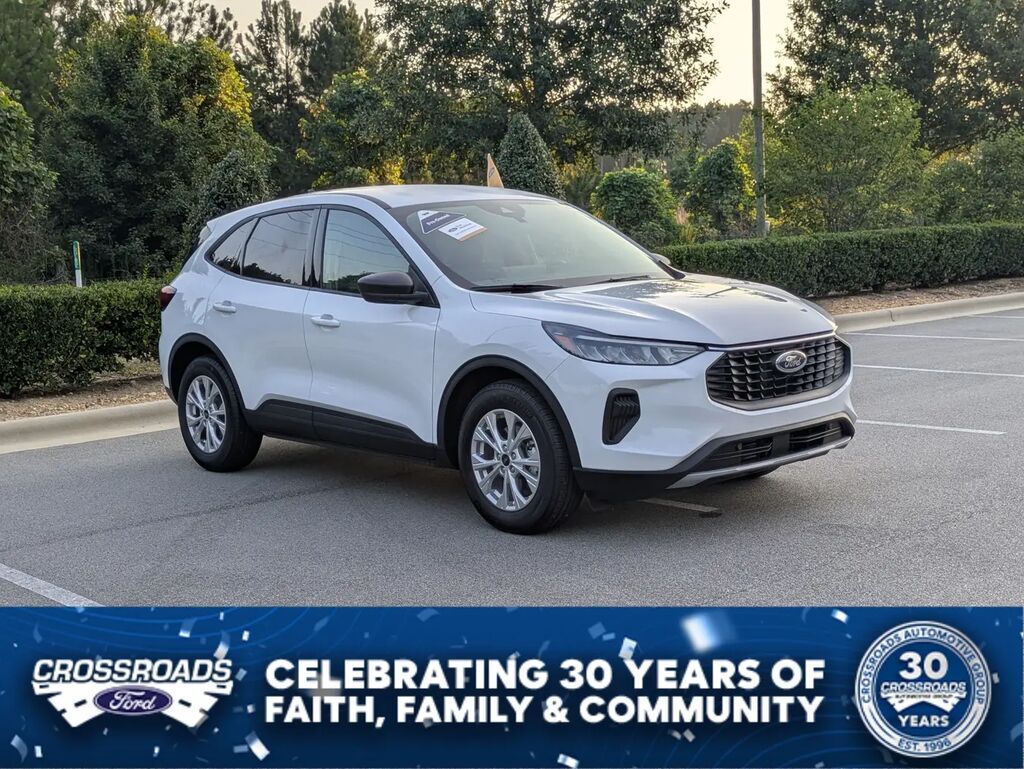 2025 Ford Escape Active — photo 1 of 13